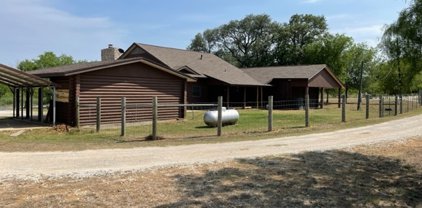 1801 County Road 119, Floresville