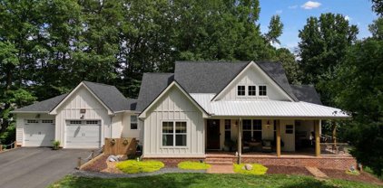 513 Ragsdale Terrace, Woodstock