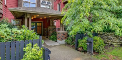 675 Park Crescent Unit 108, New Westminster