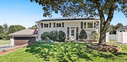 109 Nashoba Dr, Marlborough