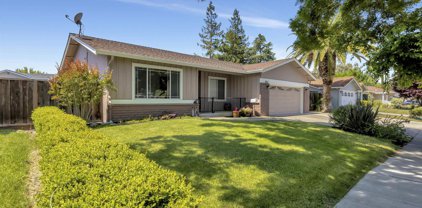 4678 Mohr Ave, Pleasanton