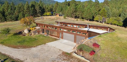 700 Cudabena Road, Darby