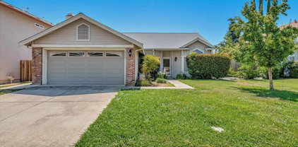 2222 Thurton Dr, Roseville