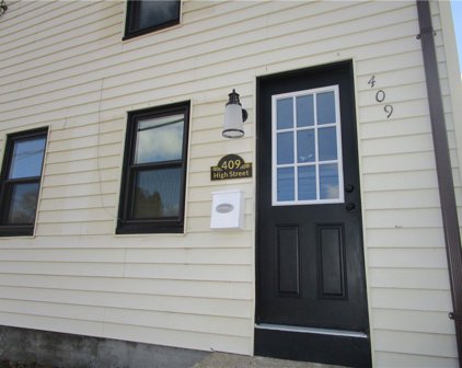 409 High Street, South Kingstown