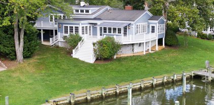 437 Ferry Point   Road, Annapolis