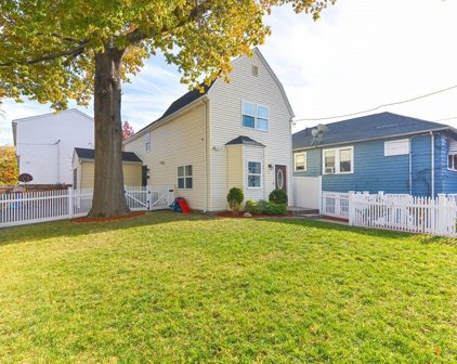 35 Francis St, Everett