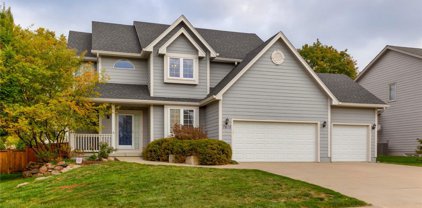 7875 Cody Drive, West Des Moines