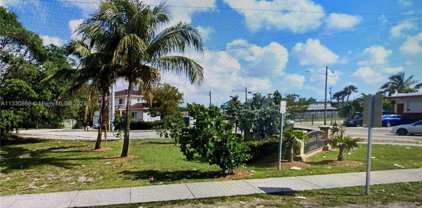 2401 Nw 8 St, Fort Lauderdale