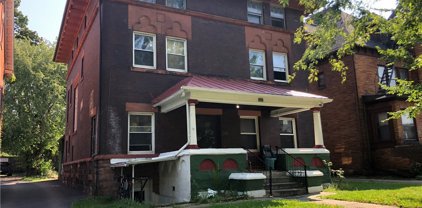 333 Elmwood  Avenue, Buffalo City-140200