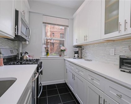 235 Garth Road Unit #A1F, Eastchester