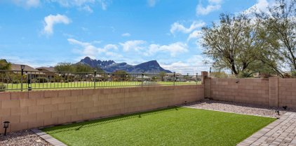 8827 W Saguaro Moon, Marana
