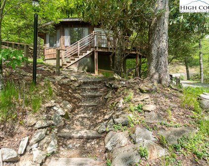 102 Village Cluster Road, Beech Mountain