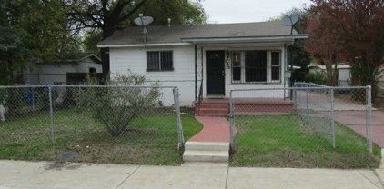 343 Leroux St, San Antonio