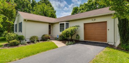 12231 Parkstream Ter, Herndon