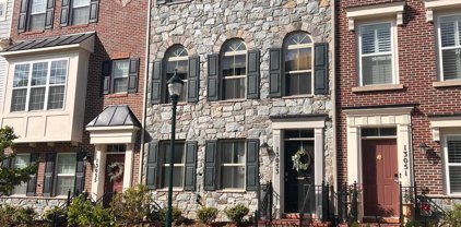 13053 Martz St, Clarksburg