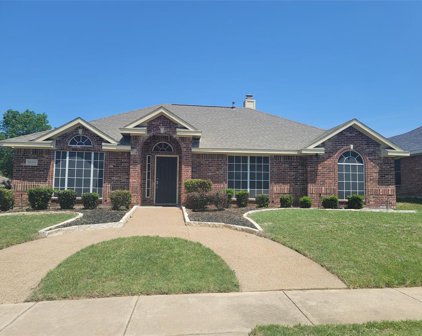 2235 W Thoroughbred  Drive, Lancaster