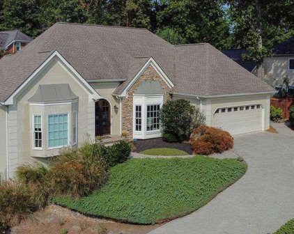 1921 Fields Pond, Marietta