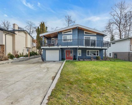 8876 Ursus Crescent, Surrey