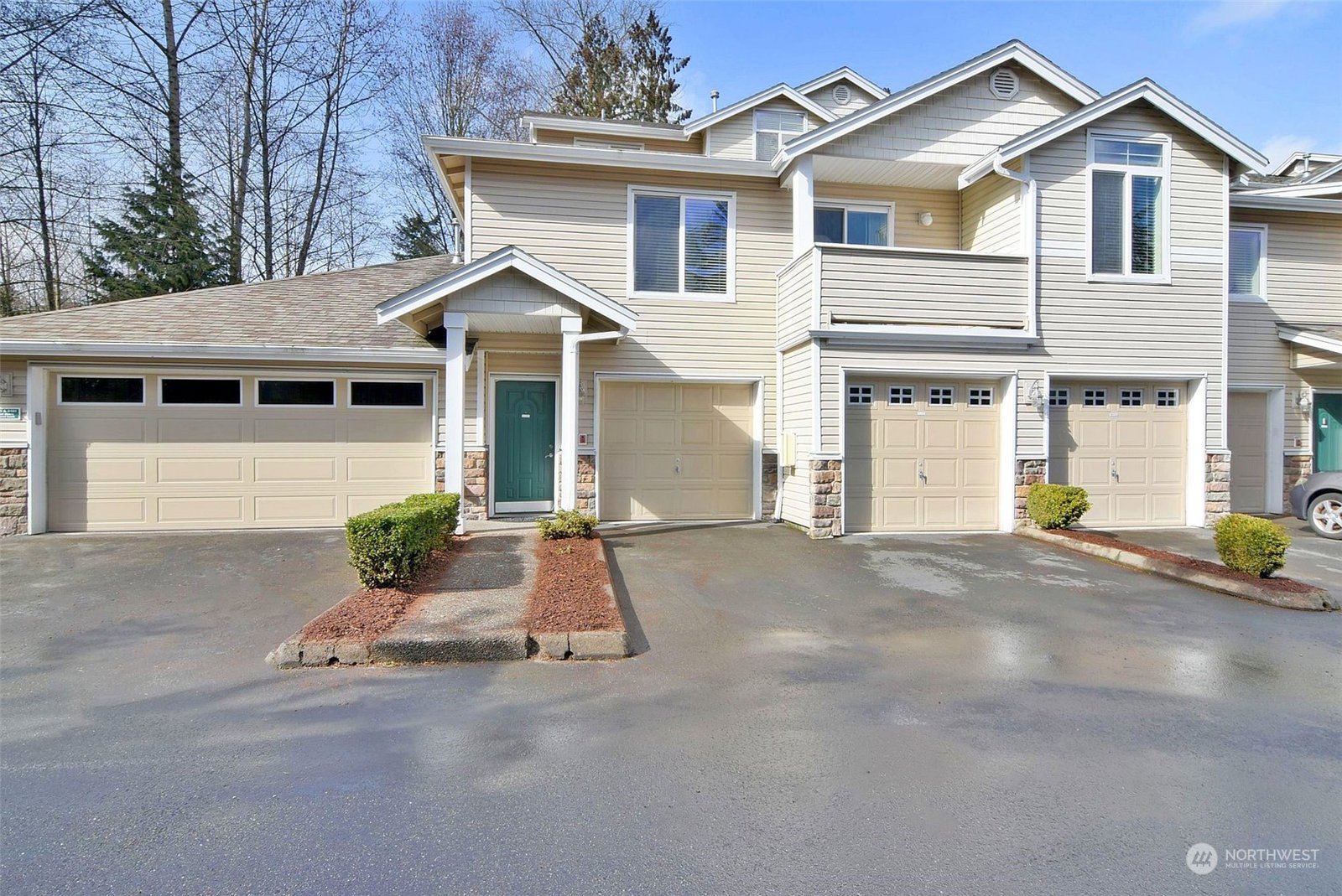 15806 18th Avenue W Unit D207, Lynnwood MLS 2041559 Skyline