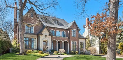 674 Prospect Avenue, Winnetka
