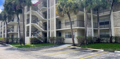 3000 Nw 48th Ter Unit #327, Lauderdale Lakes