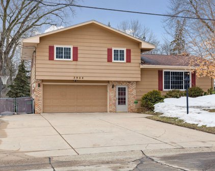 3904 Fordham Drive NE, Saint Anthony
