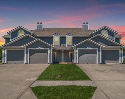 5845 NW Plantation Lane Unit #200-C, Lee's Summit