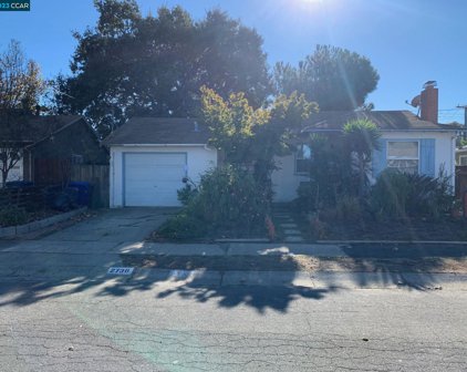 2730 Laguna St, Concord