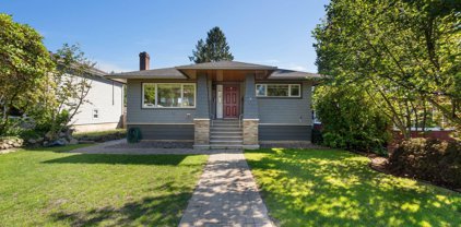 409 W 27th Street, North Vancouver