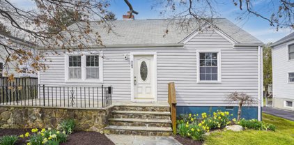 3108 Annandale Rd, Falls Church