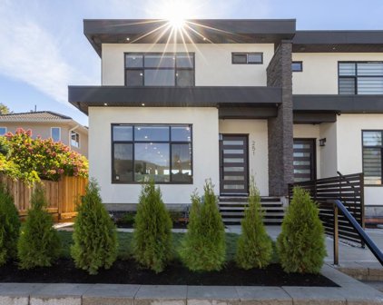 251 W 18th Street, North Vancouver