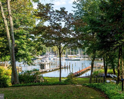 802 E Holly  E Drive, Annapolis