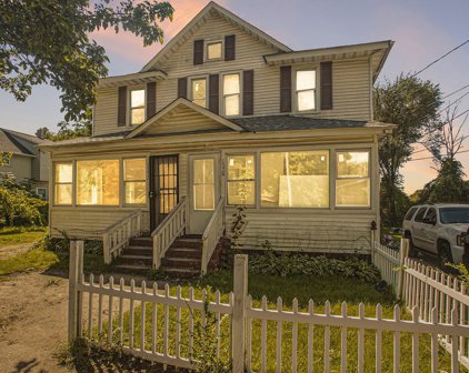 1330 E Michigan Avenue, Kalamazoo
