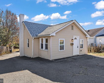 2135 E Dutton Mill Rd, Aston