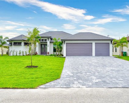 236 Nw 32nd Pl, Cape Coral