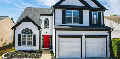 1190 Winthrope Chase Drive, Alpharetta