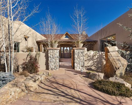 14 Hacienda Caballero, Santa Fe