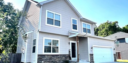 321 Coralberry Dr, Martinsburg
