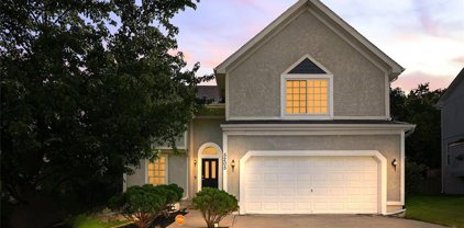 5205 S Powell Avenue, Blue Springs