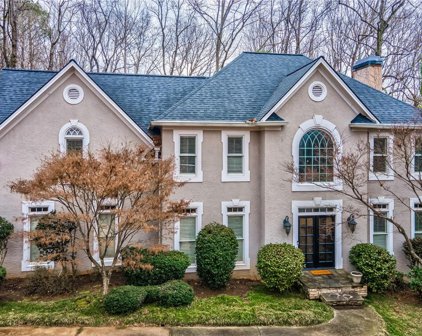203 Mayglen Court, Woodstock