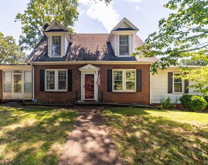 317 Myrtle Lane, Altavista