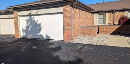 49653 Hamilton, Shelby Twp