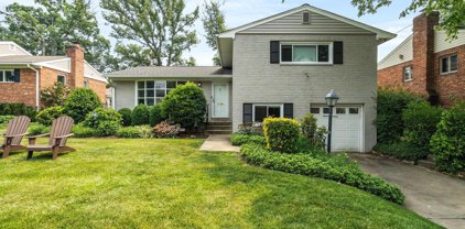 2906 Mayer Pl, Alexandria