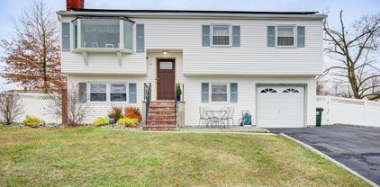 22 Dogwood Lane, Hazlet