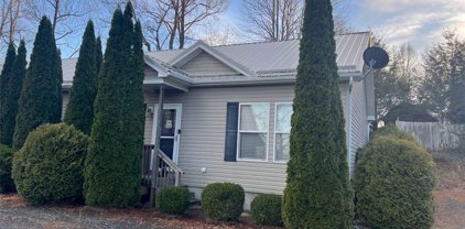 403 Ridgecrest Avenue Unit 3A, West Jefferson
