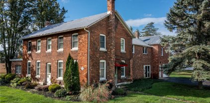 6280 Salt Road, Clarence