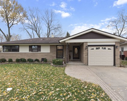 513 Briarwood Lane, Elk Grove Village