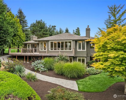 11260 NE Wing Point, Bainbridge Island