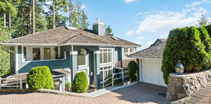 3866 Michener Way, North Vancouver