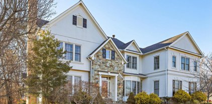 8620 Woodwren Ln, Fairfax Station